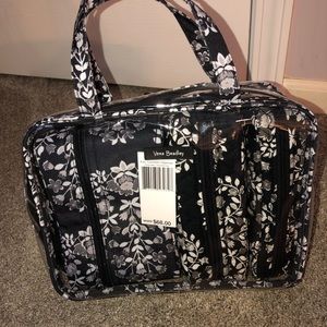 Vera Bradley Cosmetic Organizer NWT.